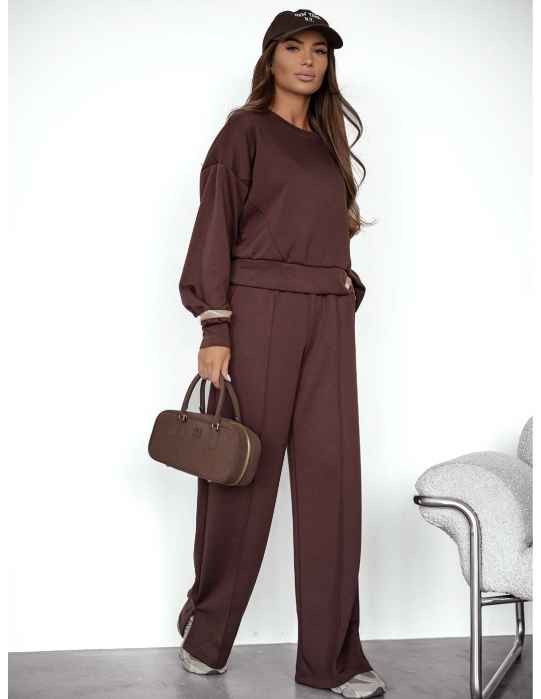 Wiskozowy dres z szerokimi spodniami IVAR - czekoladowy