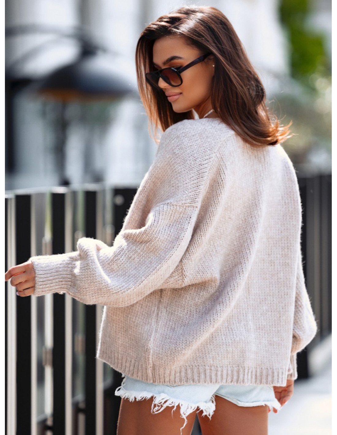 Wełniany krótki sweter kardigan MIREO - beżowy