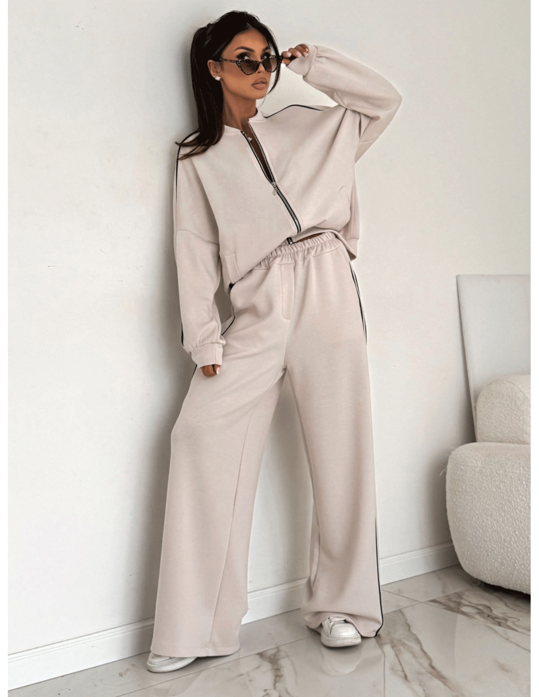 Komplet dresowy z szerokimi spodniami KILEY - beżowy