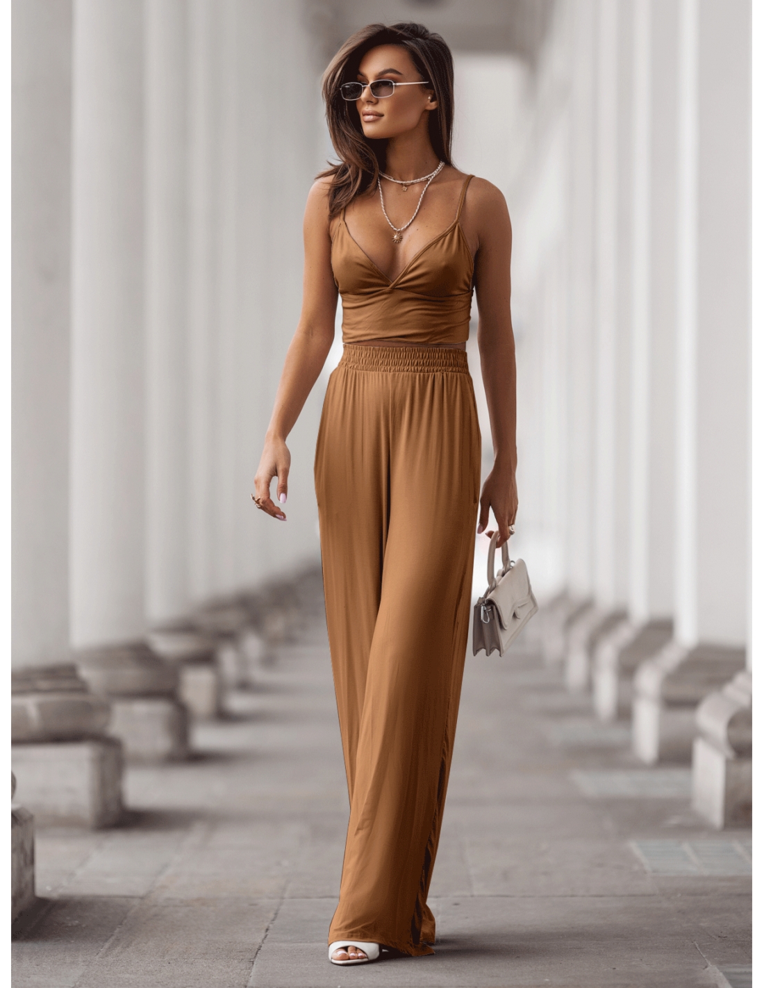 Wiskozowy komplet z szerokimi spodniami ASTORIA - karmelowy