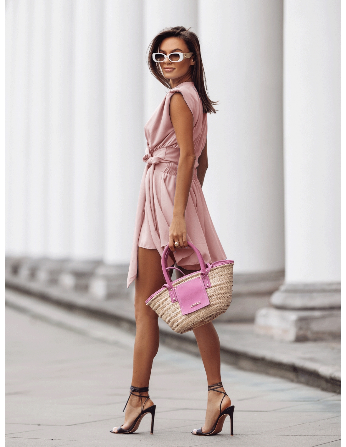 Komplet crop top z luźnymi spodenkami MAISIE - brudny róż