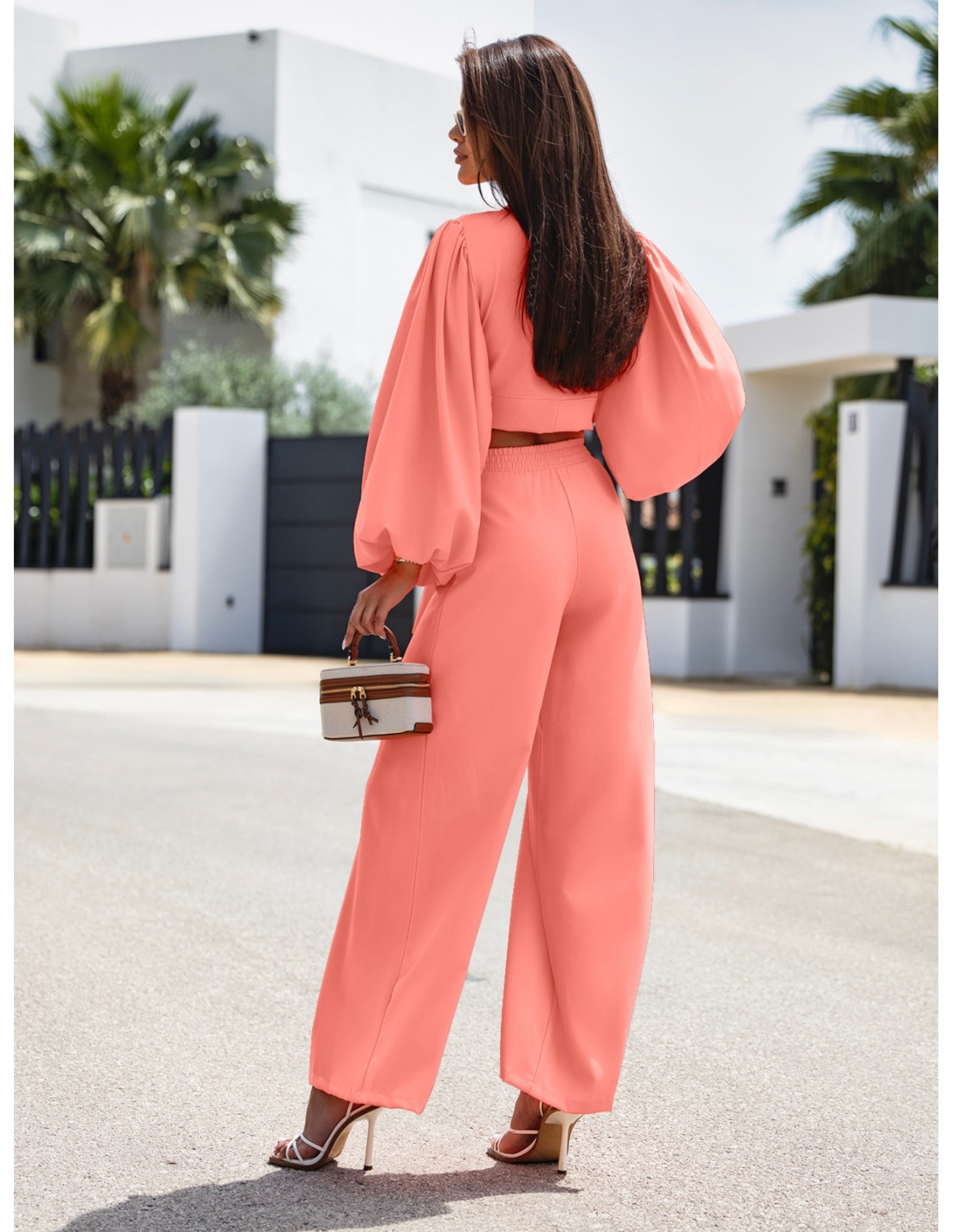 Elegancki komplet z wiązaną bluzką SHARPAY - brzoskwiniowy