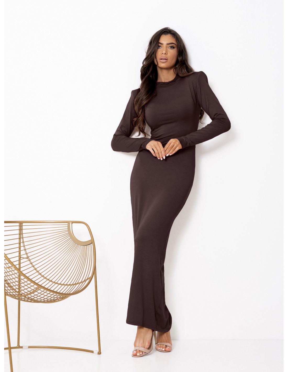 Dopasowana sukienka maxi z wiskozy TISAJA - czekoladowa