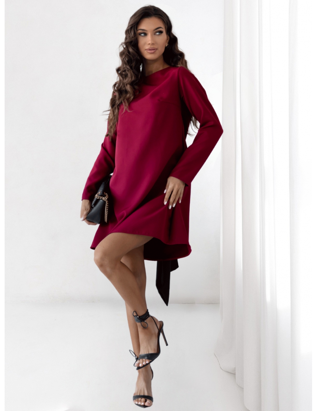 Sukienka trapezowa z kokardą z tyłu ONDINE - bordowa