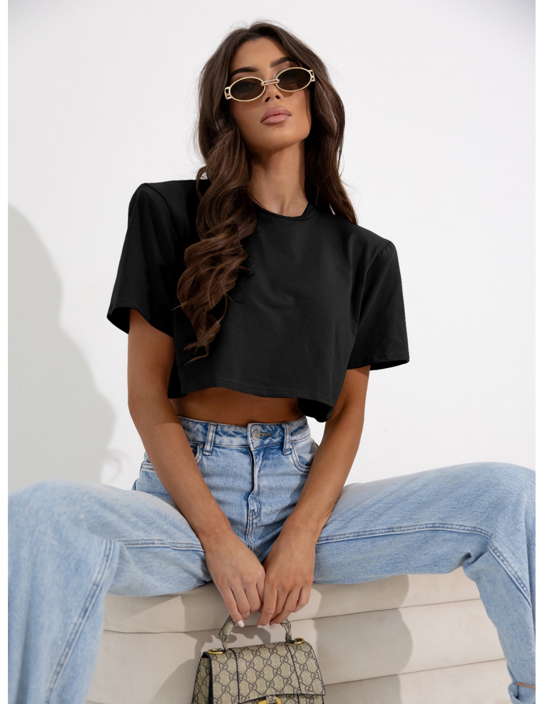 Pudełkowy top z poduszkami LEE - czarny