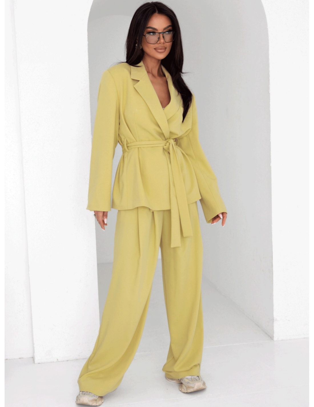 Elegancka marynarka z wiązaniem ADELL - oliwkowa