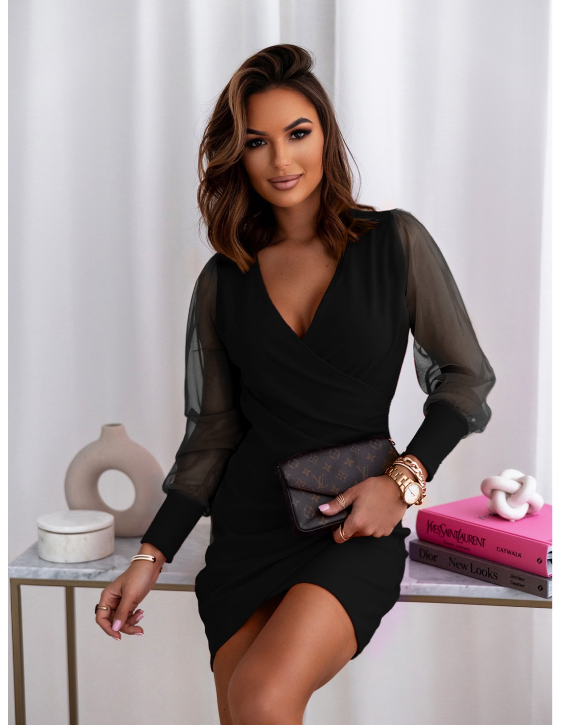 Sukienka mini z tiulowymi rękawami - SAYNA - czarna