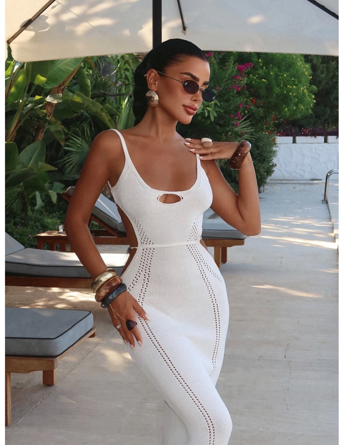 Stylowa sukienka maxi z ażurowym wzorem LINNET - biała