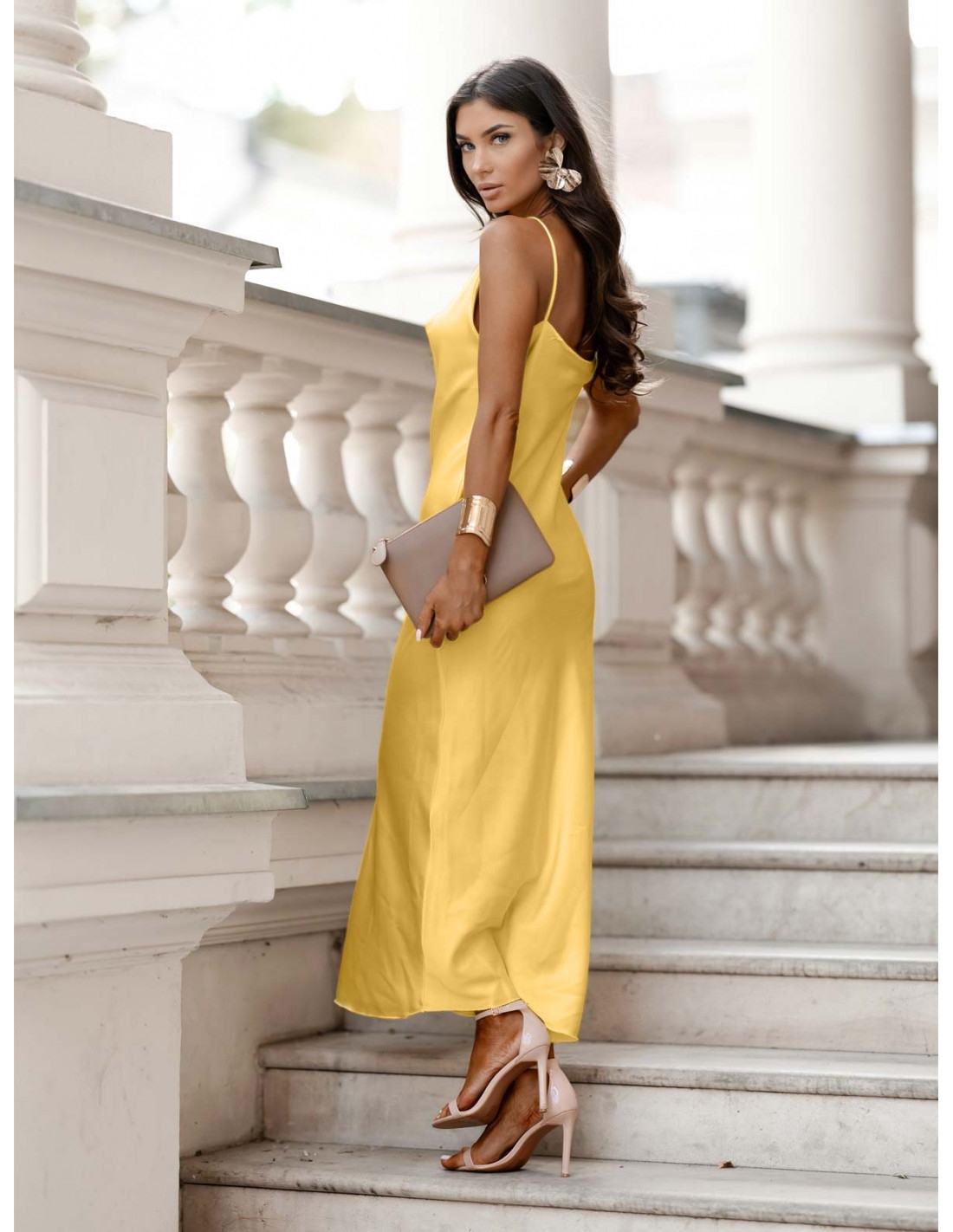 Satynowa maxi sukienka na ramiączkach ROSA - cytrynowa