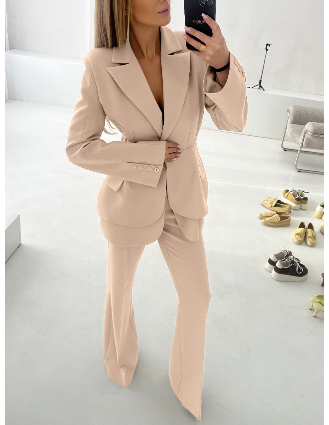 Eleganckie spodnie z kantem z wiskozy DONY - beżowe