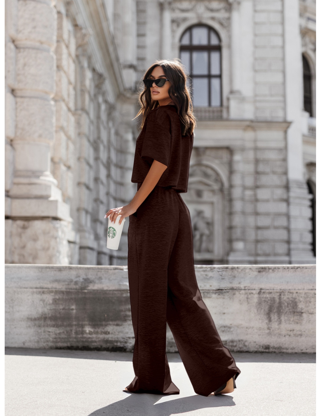 Masełkowy komplet bluzka i szerokie spodnie ATRIA - czekoladowy