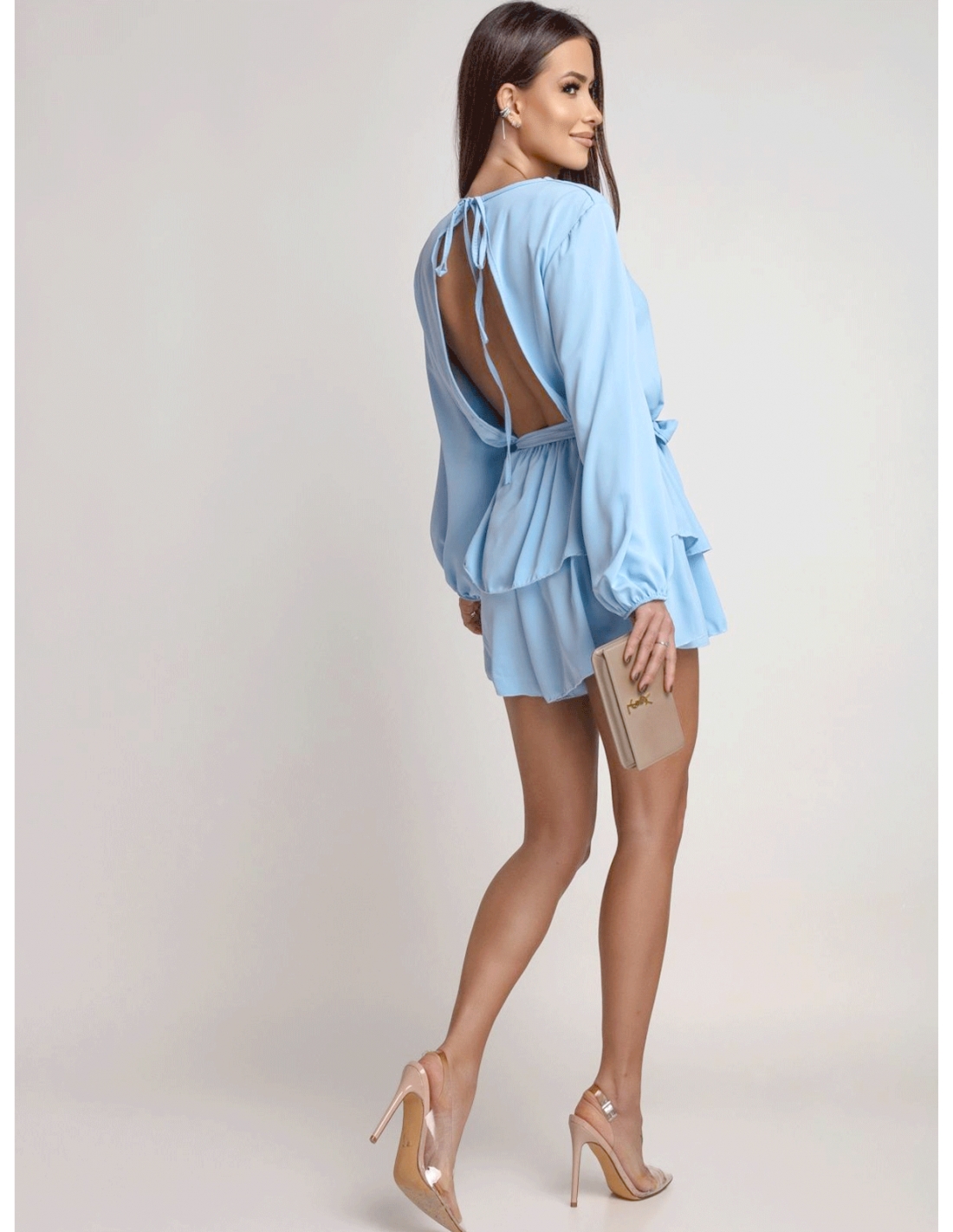 Krótki kombinezon z odkrytymi plecami LUNITA - błękitny