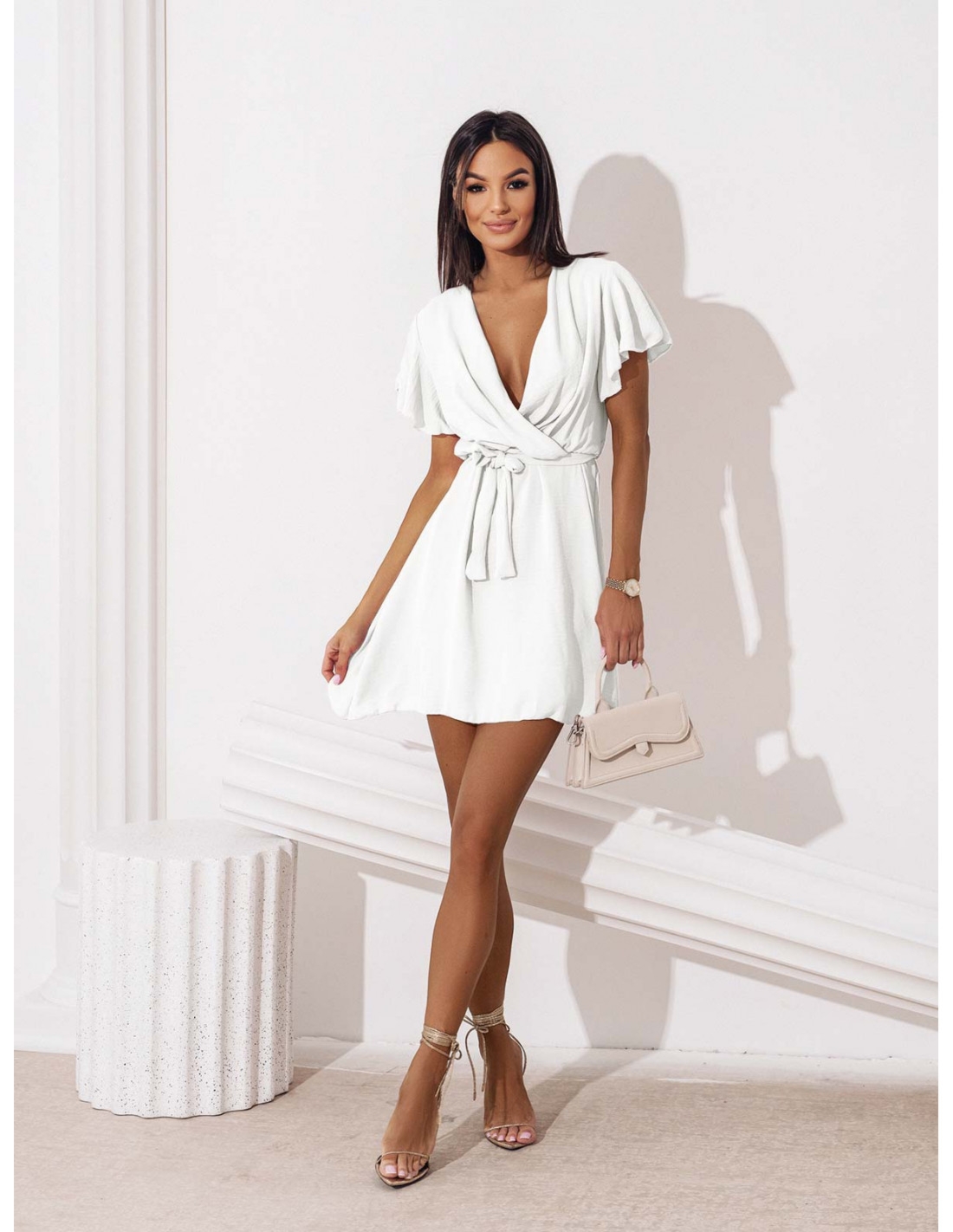 Zwiewna sukienka z kopertowym dekoltem ALICJA - biała