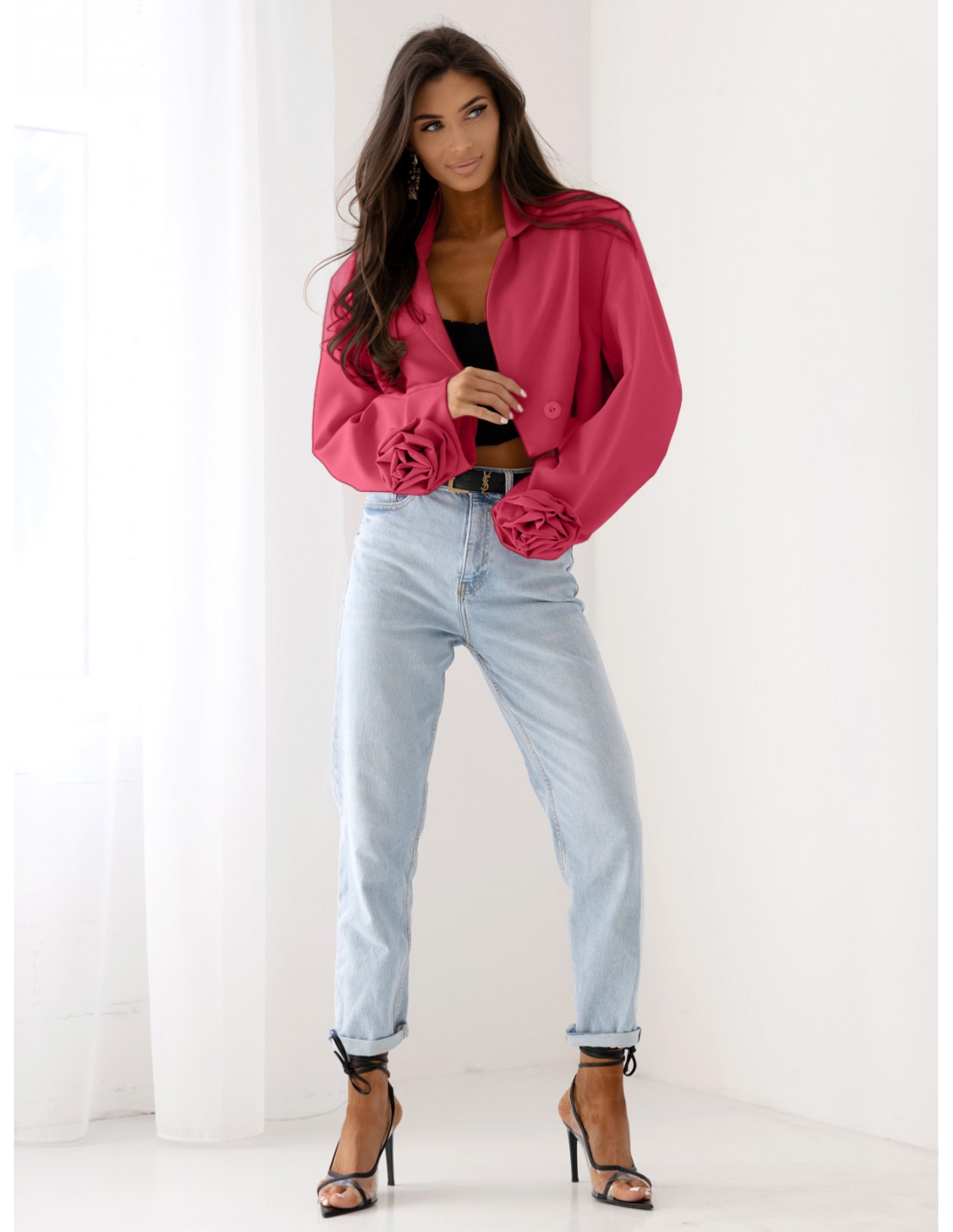 Krótka marynarka oversize z różą na rękawie MALLA - fuksjowa