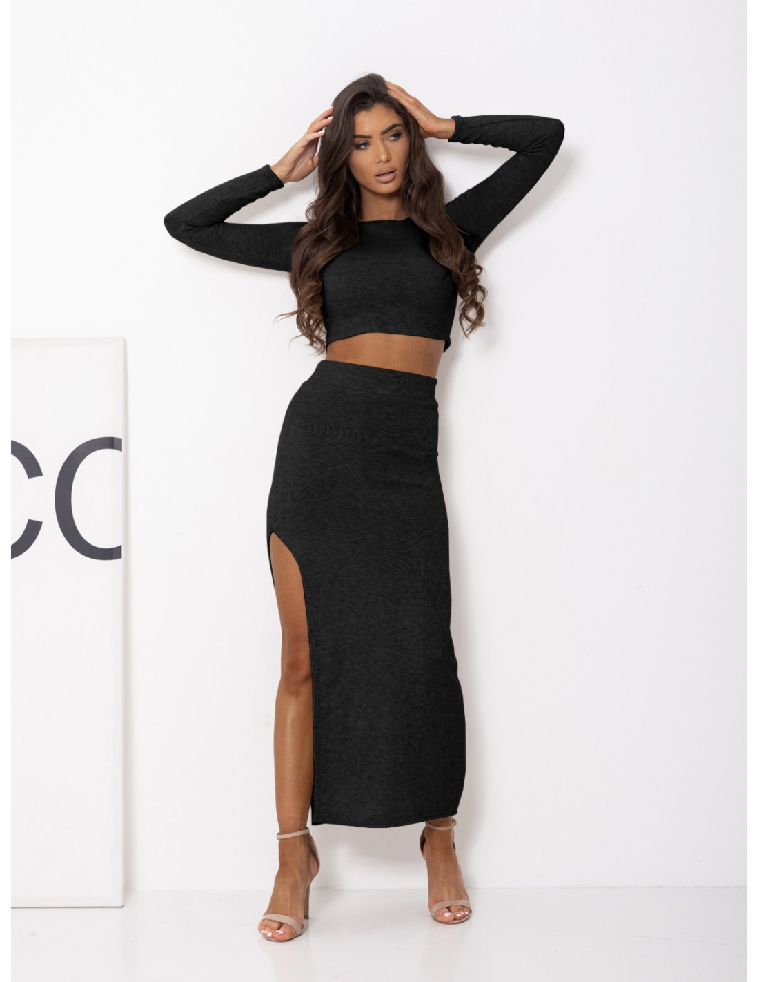 Dzianinowy crop top z długim rękawem JADA - czarny