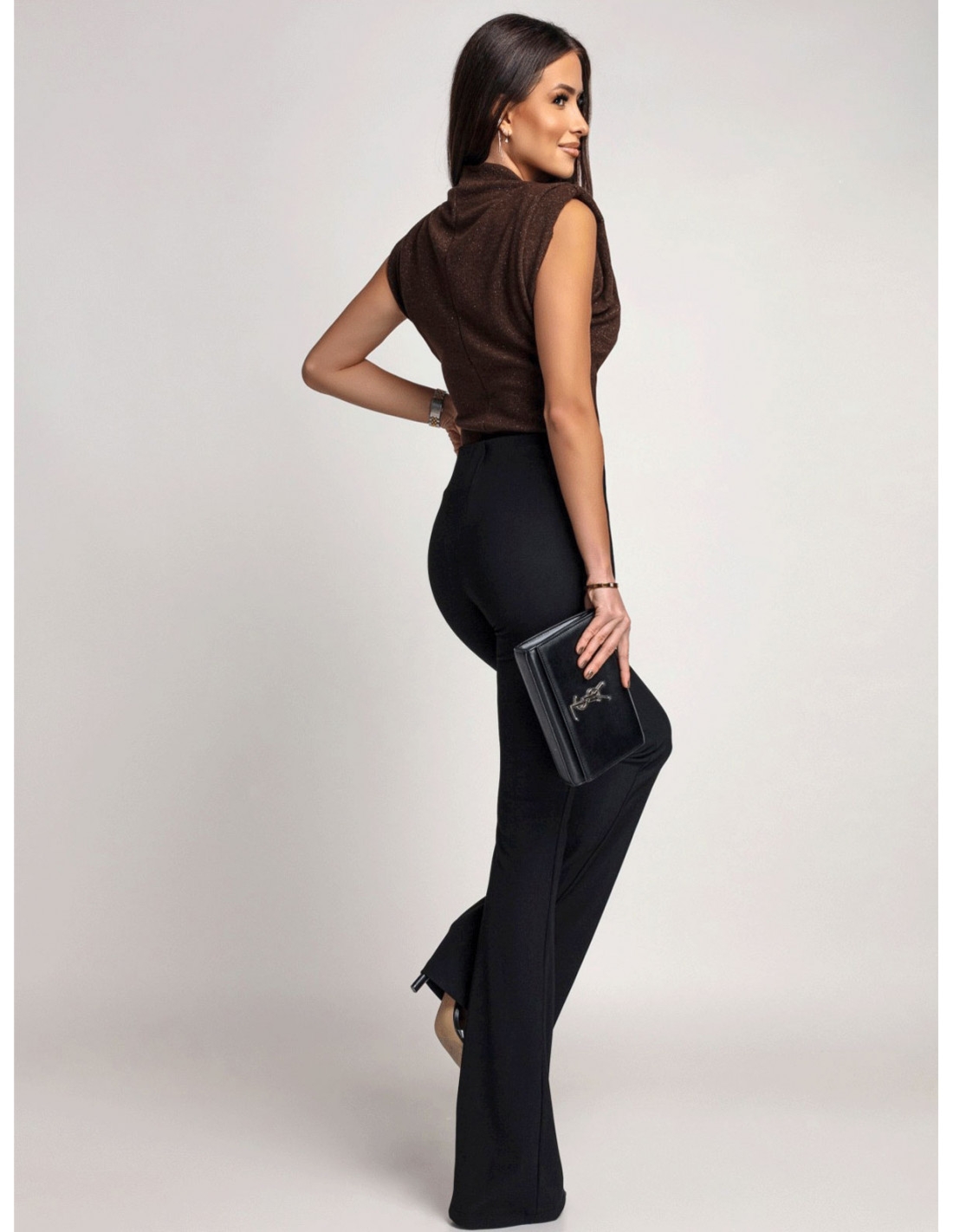 Pudełkowa dzianinowa bluzka ANONA - czekoladowa