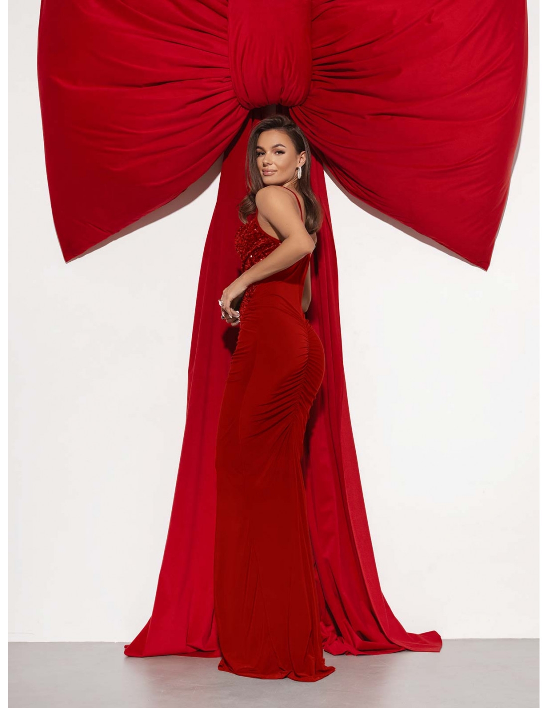 Sukienka maxi z cekinami LAURELLA - czerwona