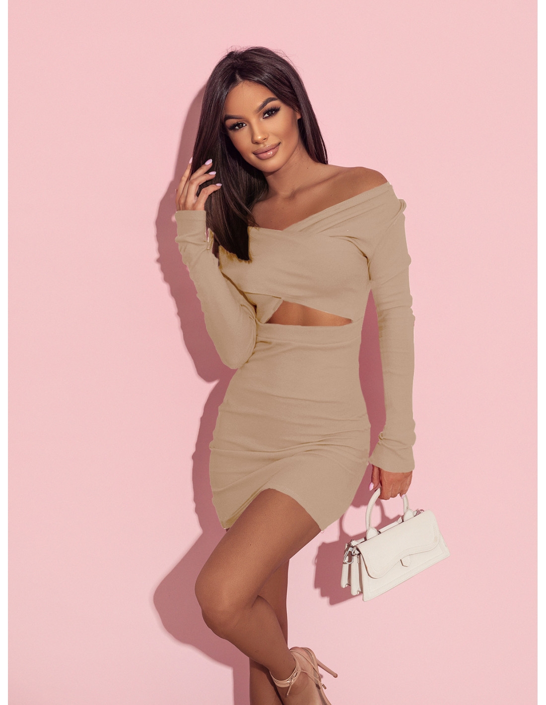 Sukienka z wycięciem w talii JORDAN - jasny beż