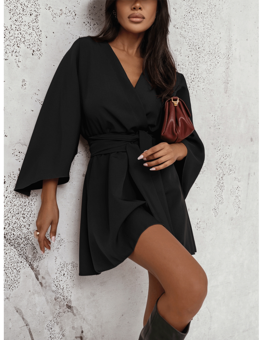 Sukienka mini z przekładanym dekoltem ALIA - czarna