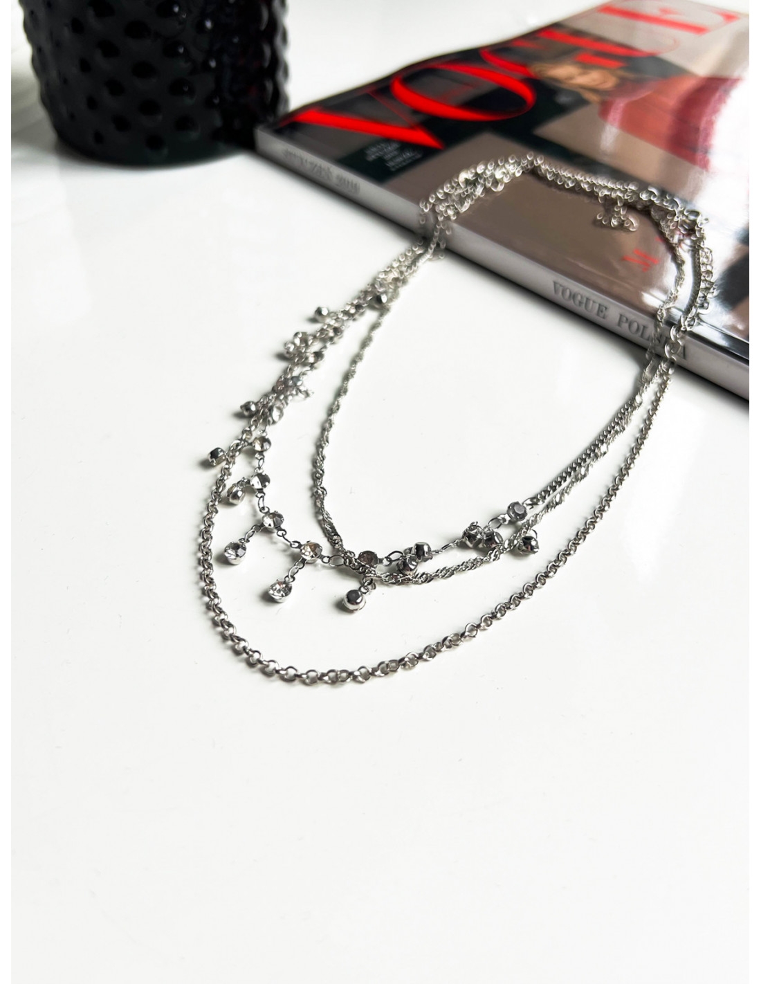 Komplet biżuterii z błyszczącymi akcentami - srebrny