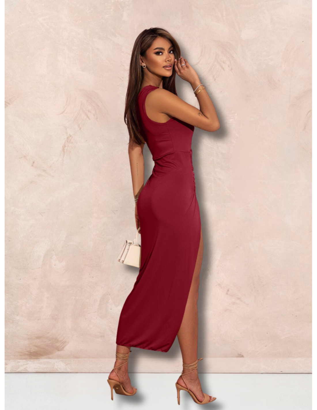 Elegancka midi sukienka na jedno ramię ATHENA - bordowa