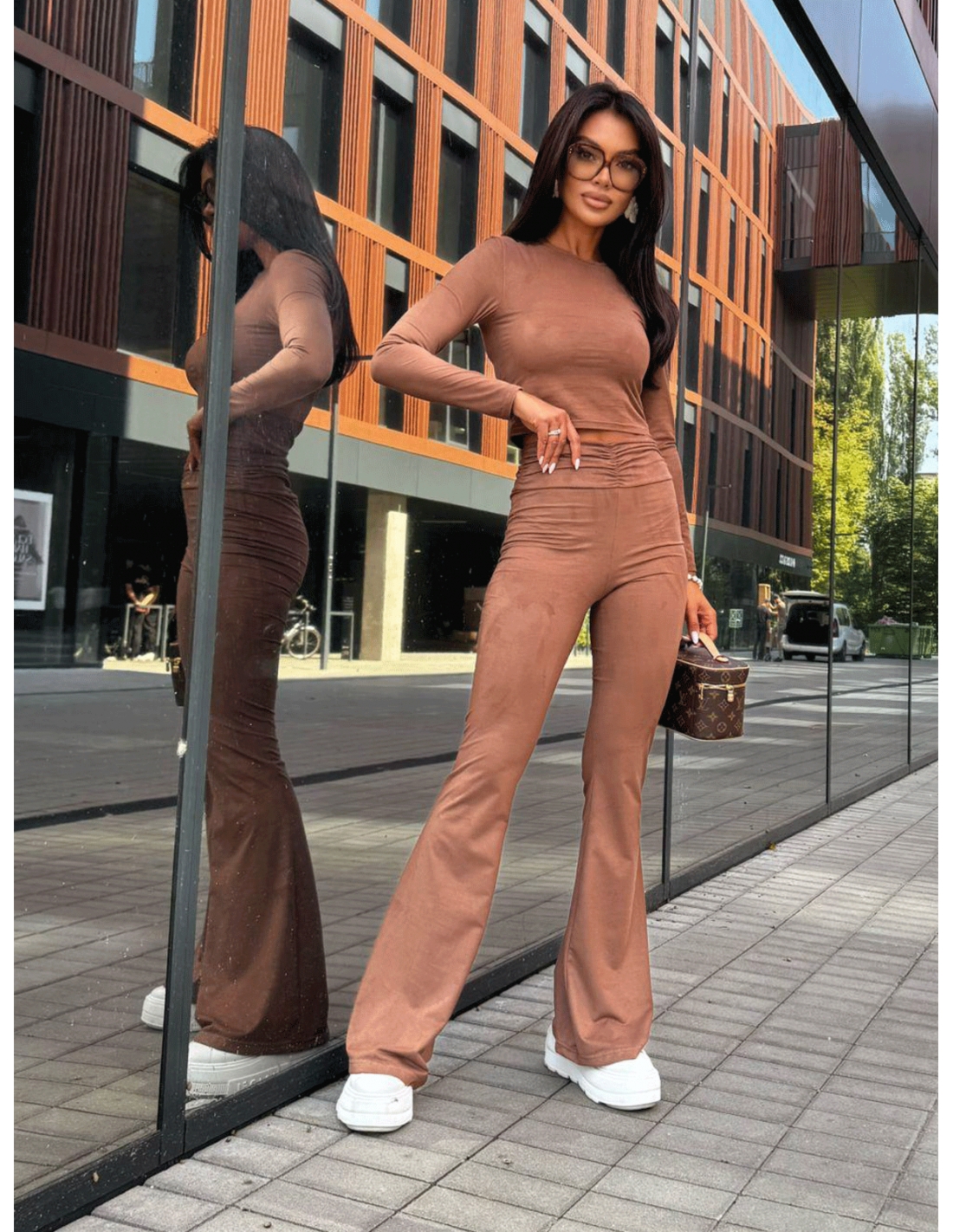 Stylowy komplet bluzka i spodnie dzwony PURITY - karmelowy