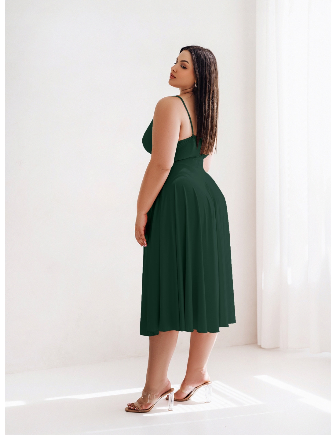 Sukienka midi PLUS SIZE na ramiączkach AGNES - butelkowa zieleń