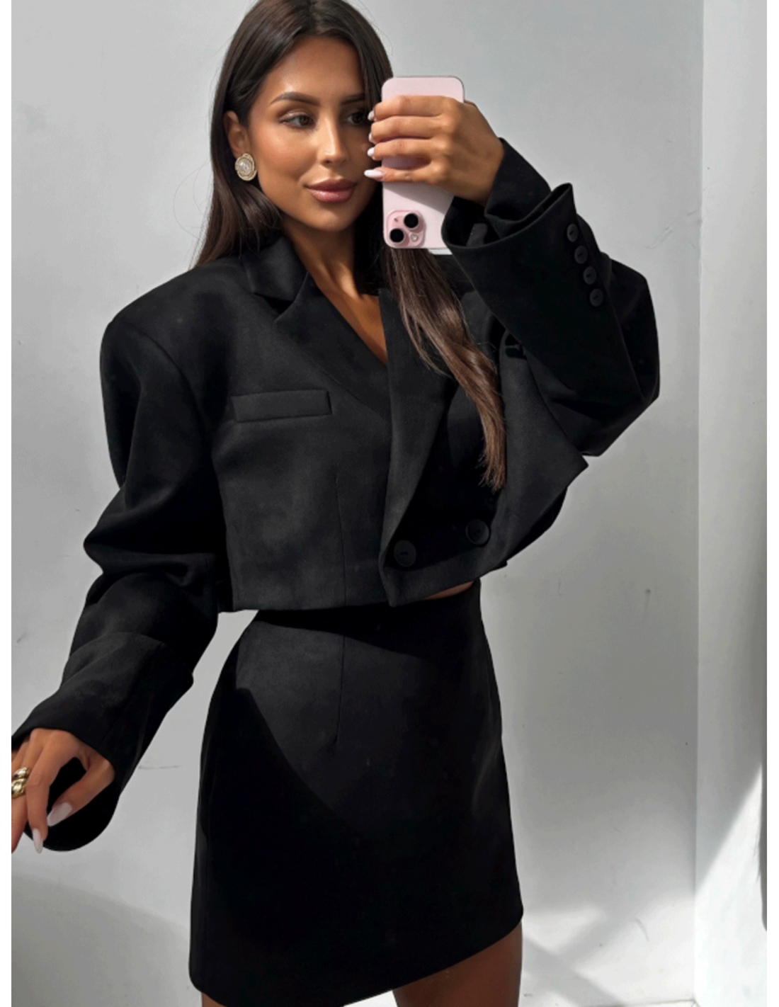 Krótka zamszowa marynarka oversize ARLINE - czarna