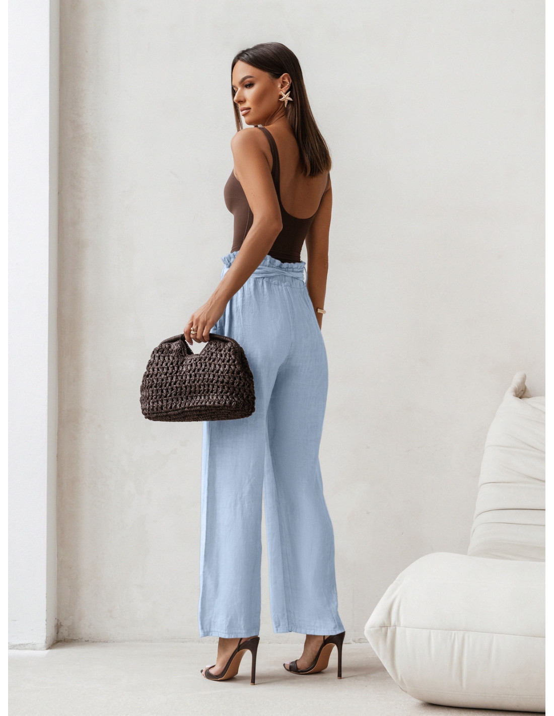 Stylowe lniane spodnie z paskiem ASKAR - błękitne