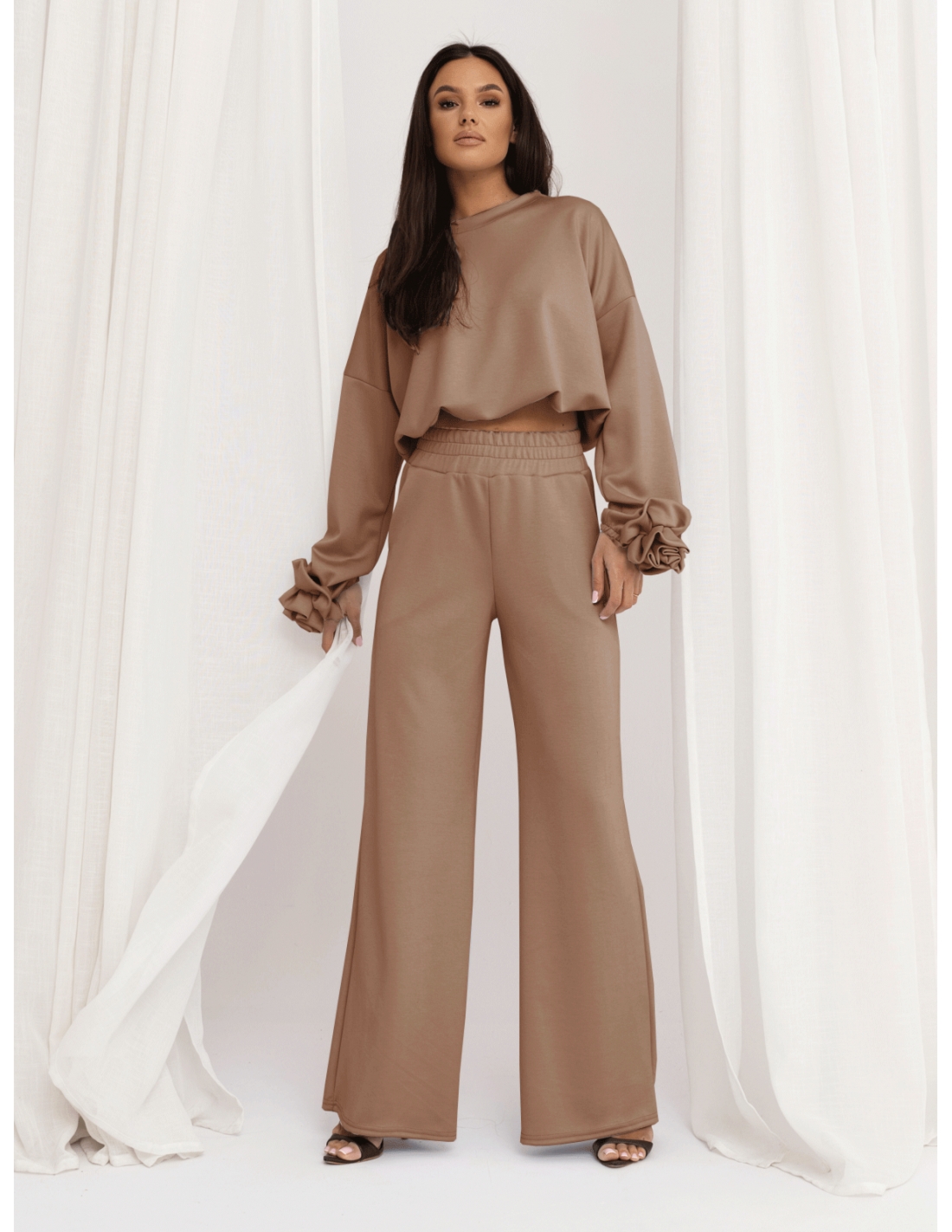 Masełkowy komplet z szerokimi spodniami POSY - beżowy