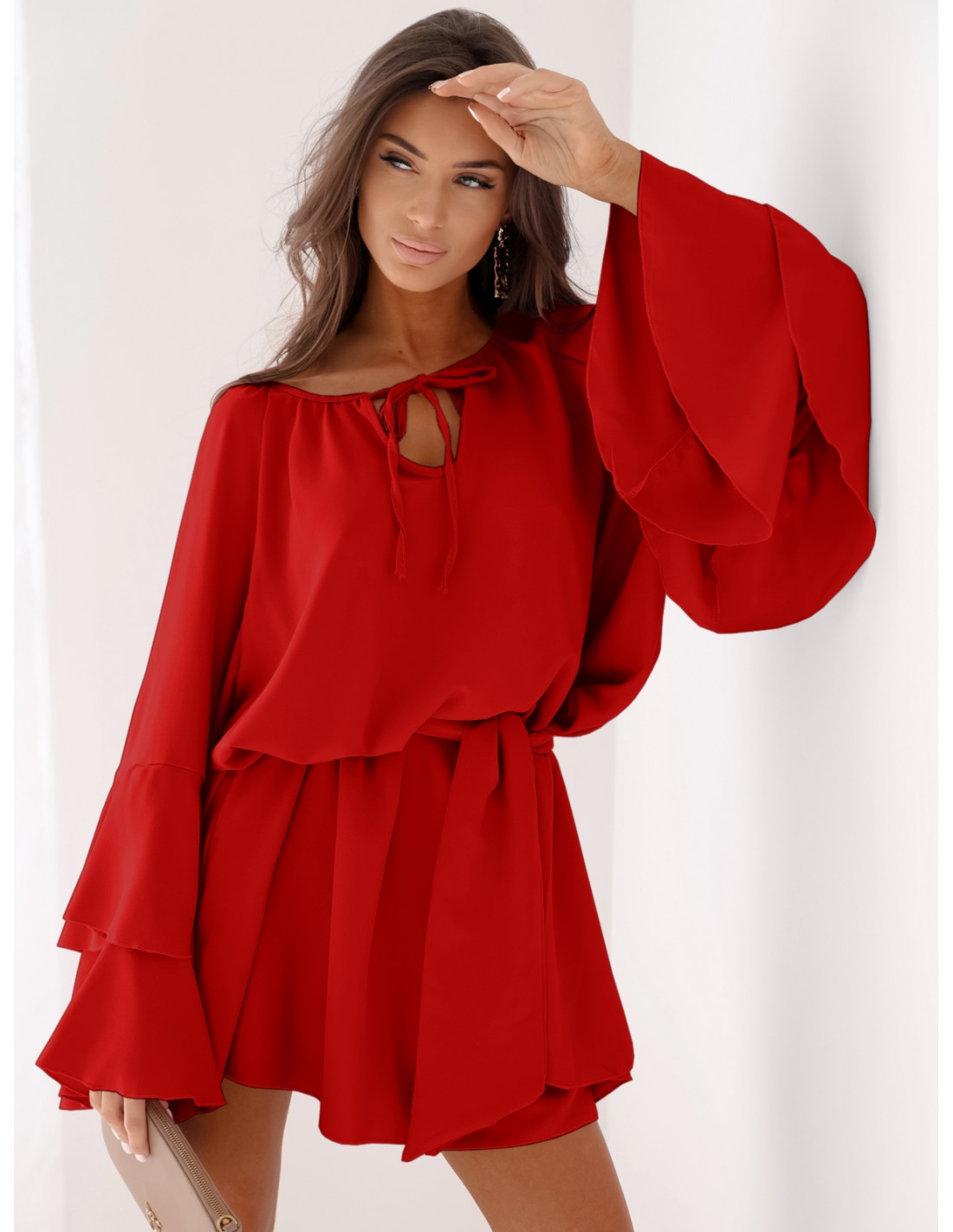 Sukienka oversize z falbanami na rękawach ZUMA - czerwona