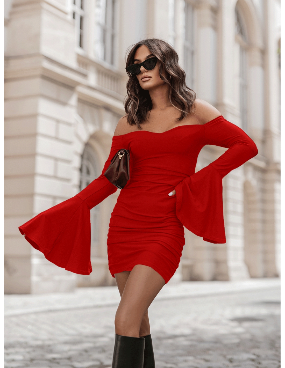 Sukienka mini z odkrytymi ramionami ELAMIA - czerwona