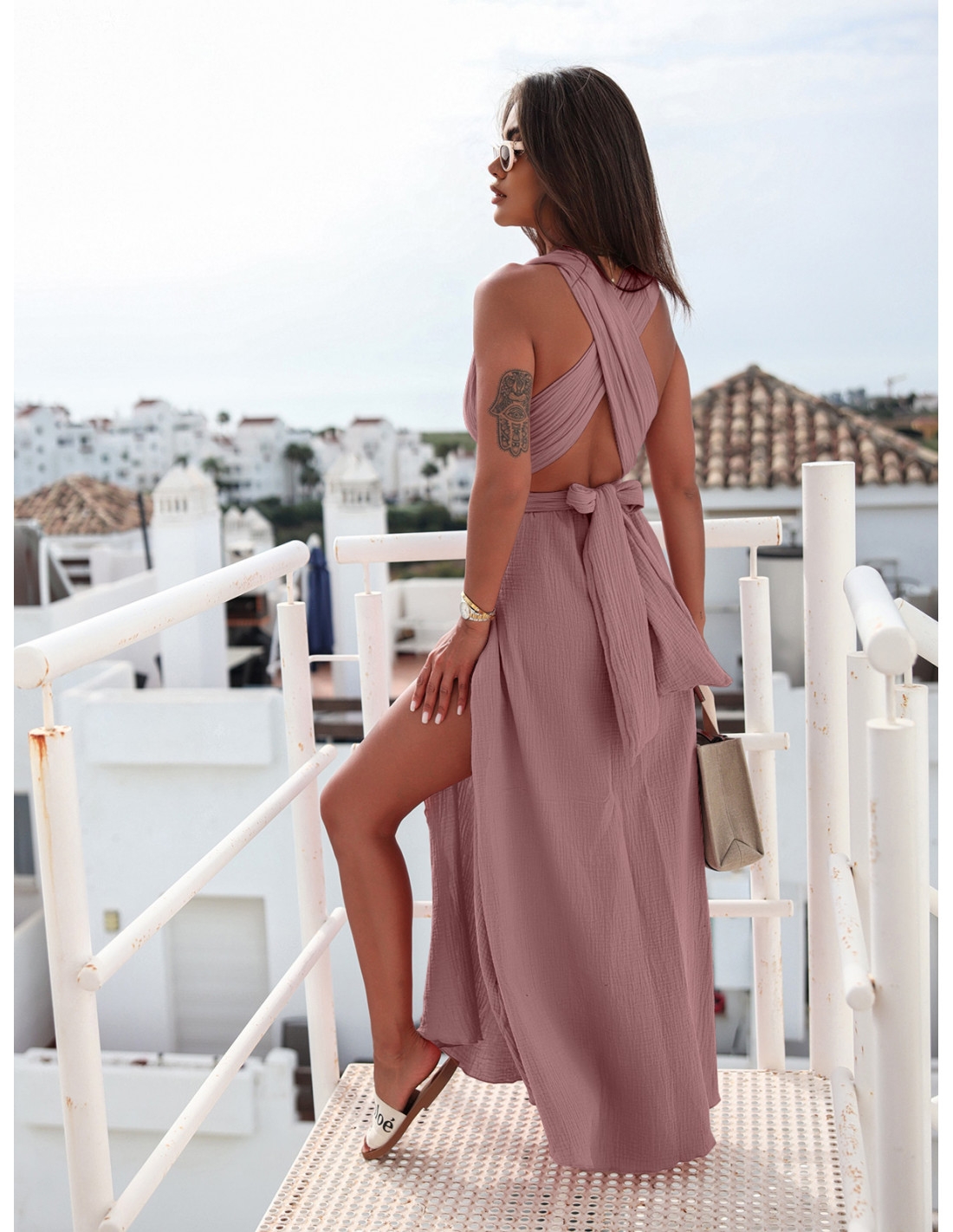 Muślinowa sukienka wiązana na wiele sposobów ALEXIA - brudny róż