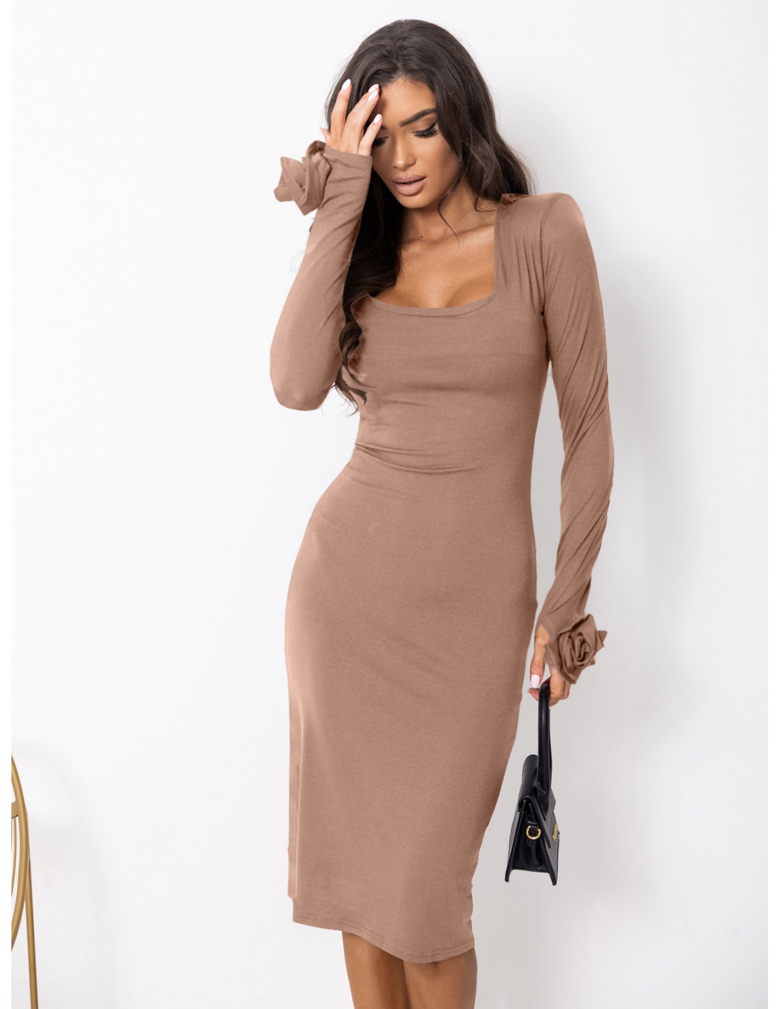 Dopasowana sukienka midi z wiskozy SELVIA - cappuccino mocca