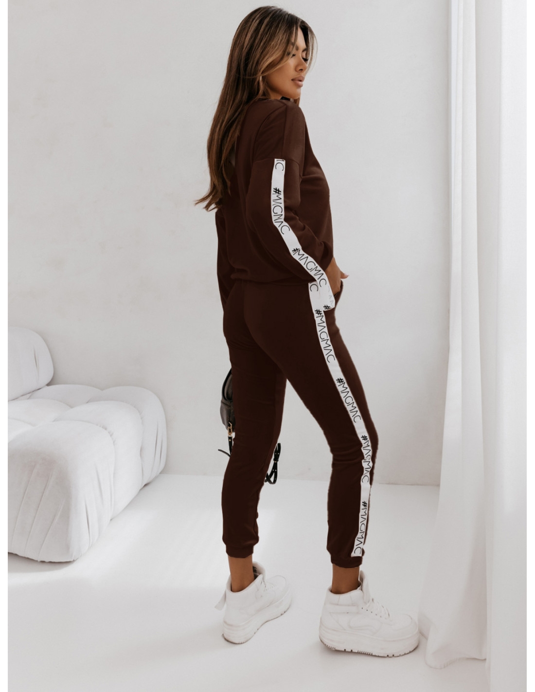 Welurowy komplet bluza+spodnie MAIA - czekoladowy