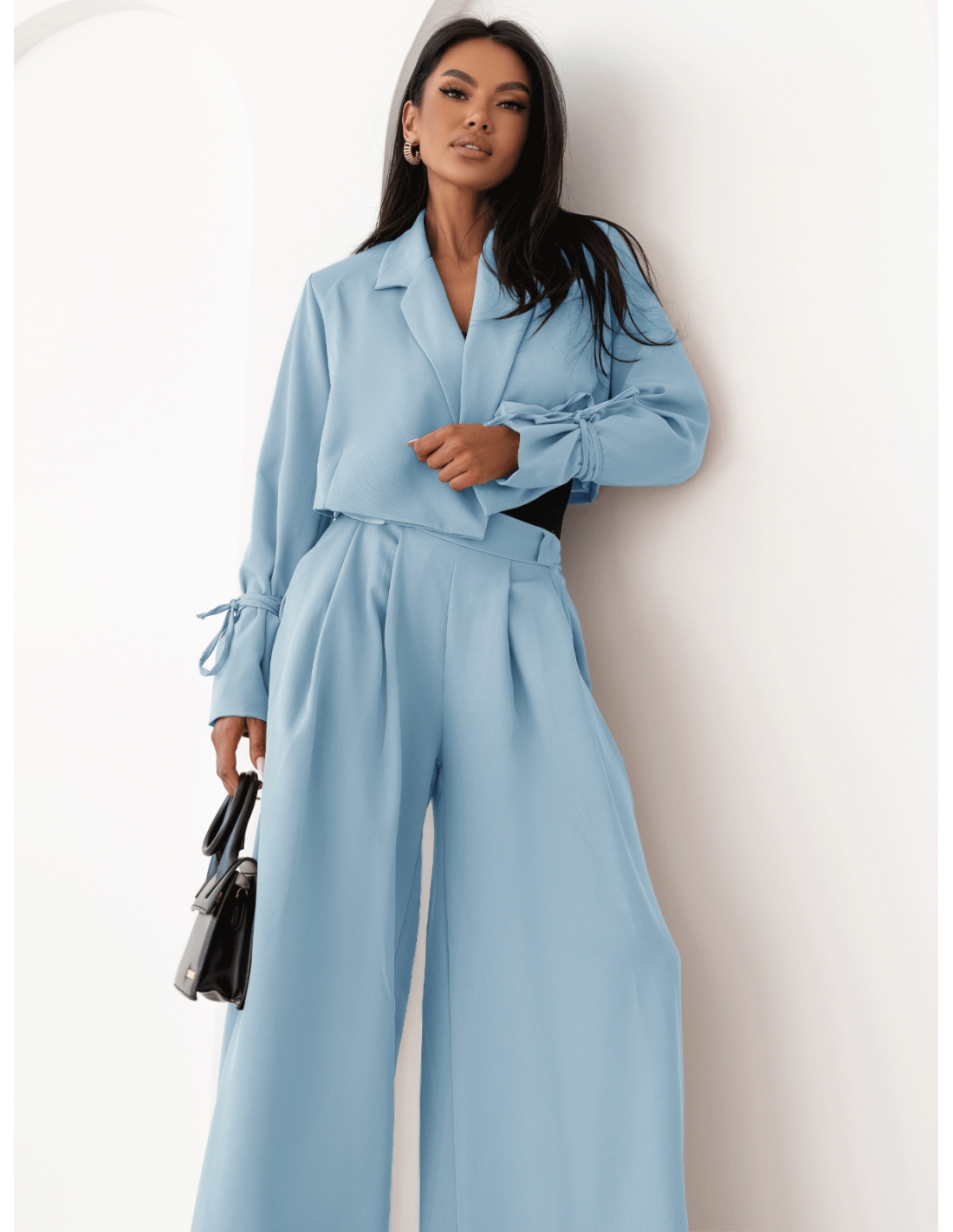 Stylowy garnitur z szerokimi spodniami AIDAN - błękitny