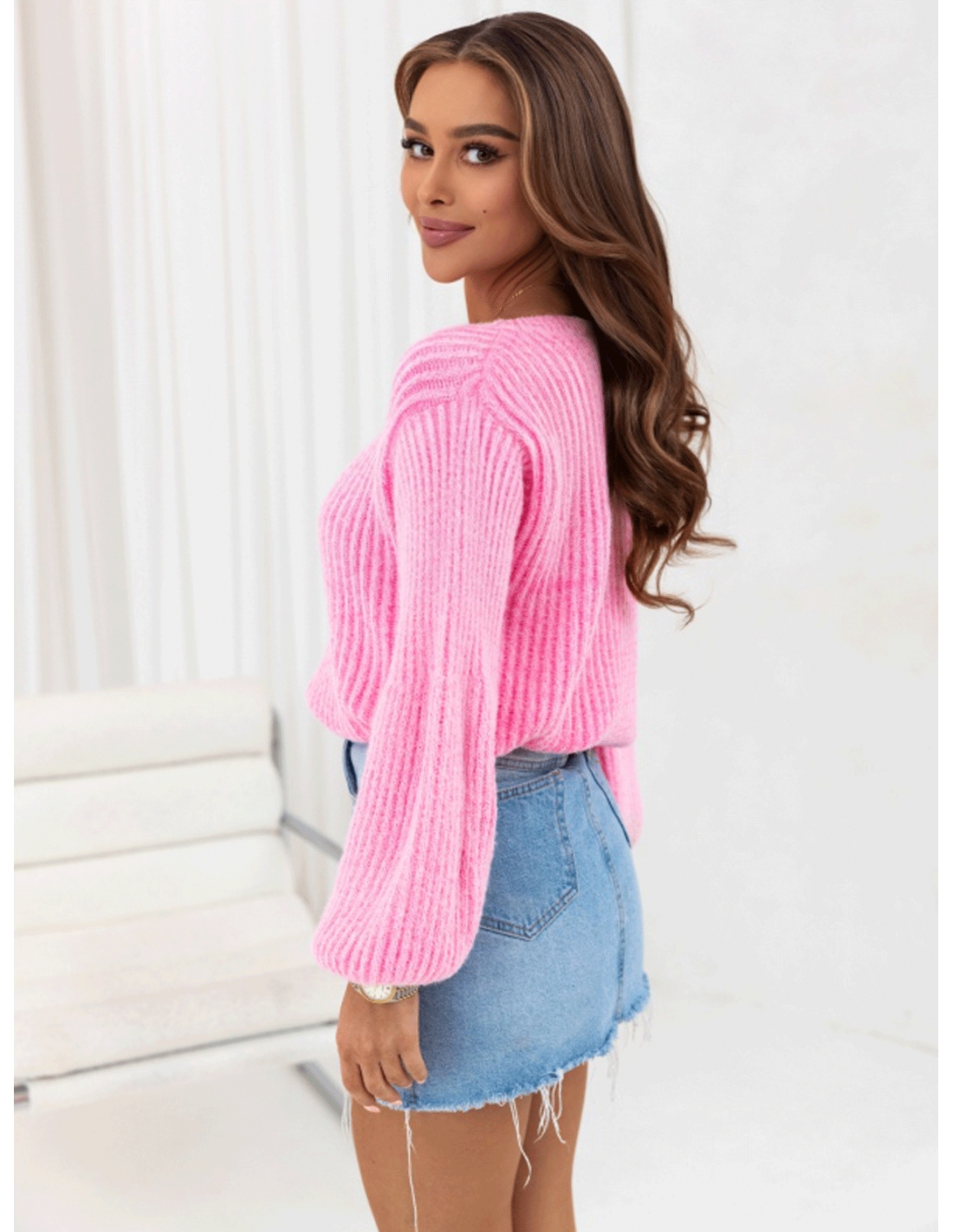 Sweter oversize z bufiastymi rękawami BINGO - różowy