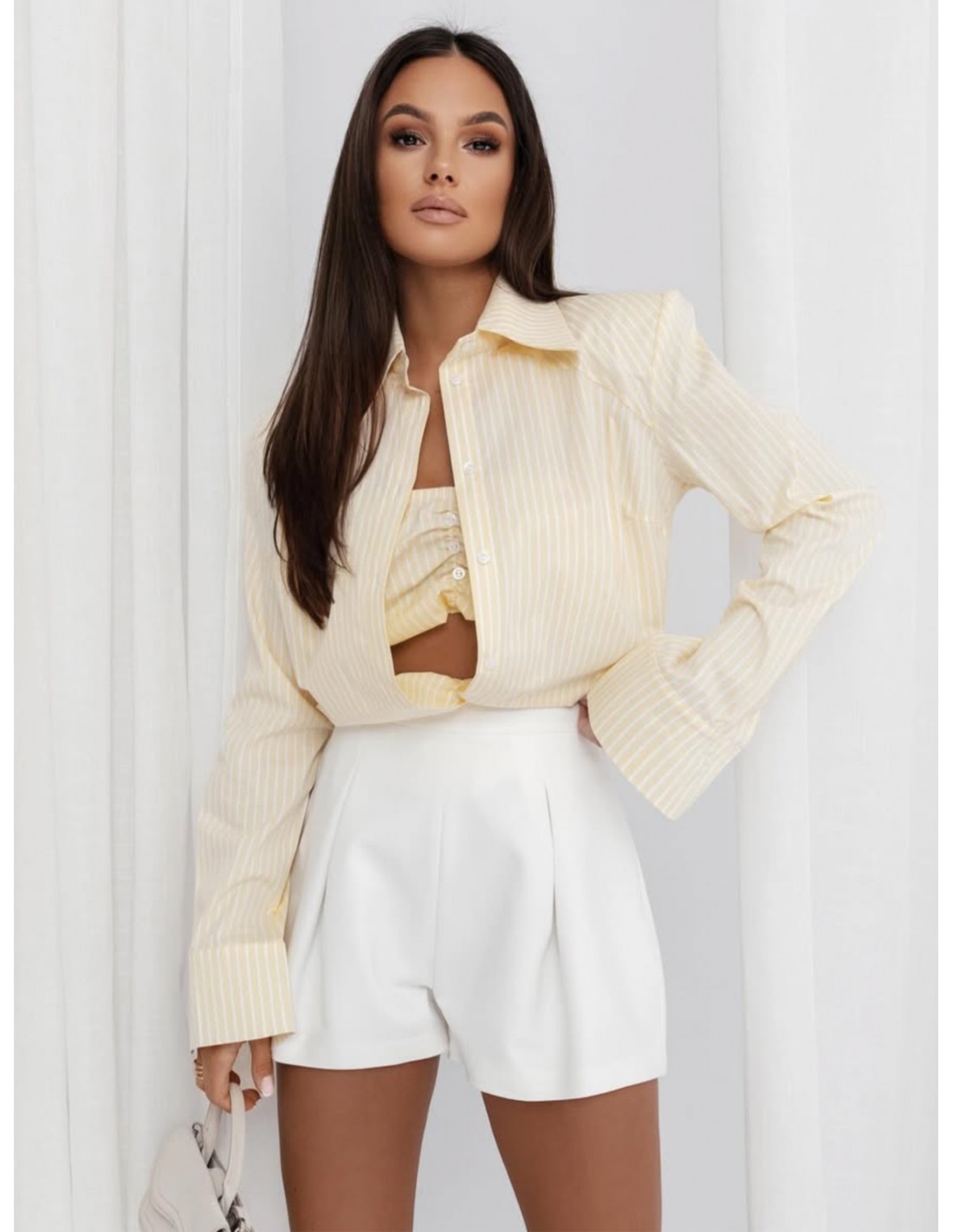 Stylowe spódnico-spodenki z zaszewkami FLOXY - białe