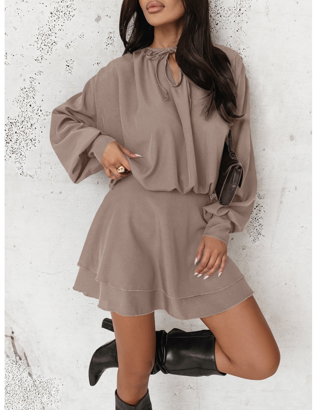 WP rozkloszowana sukienka mini - mocha mousse