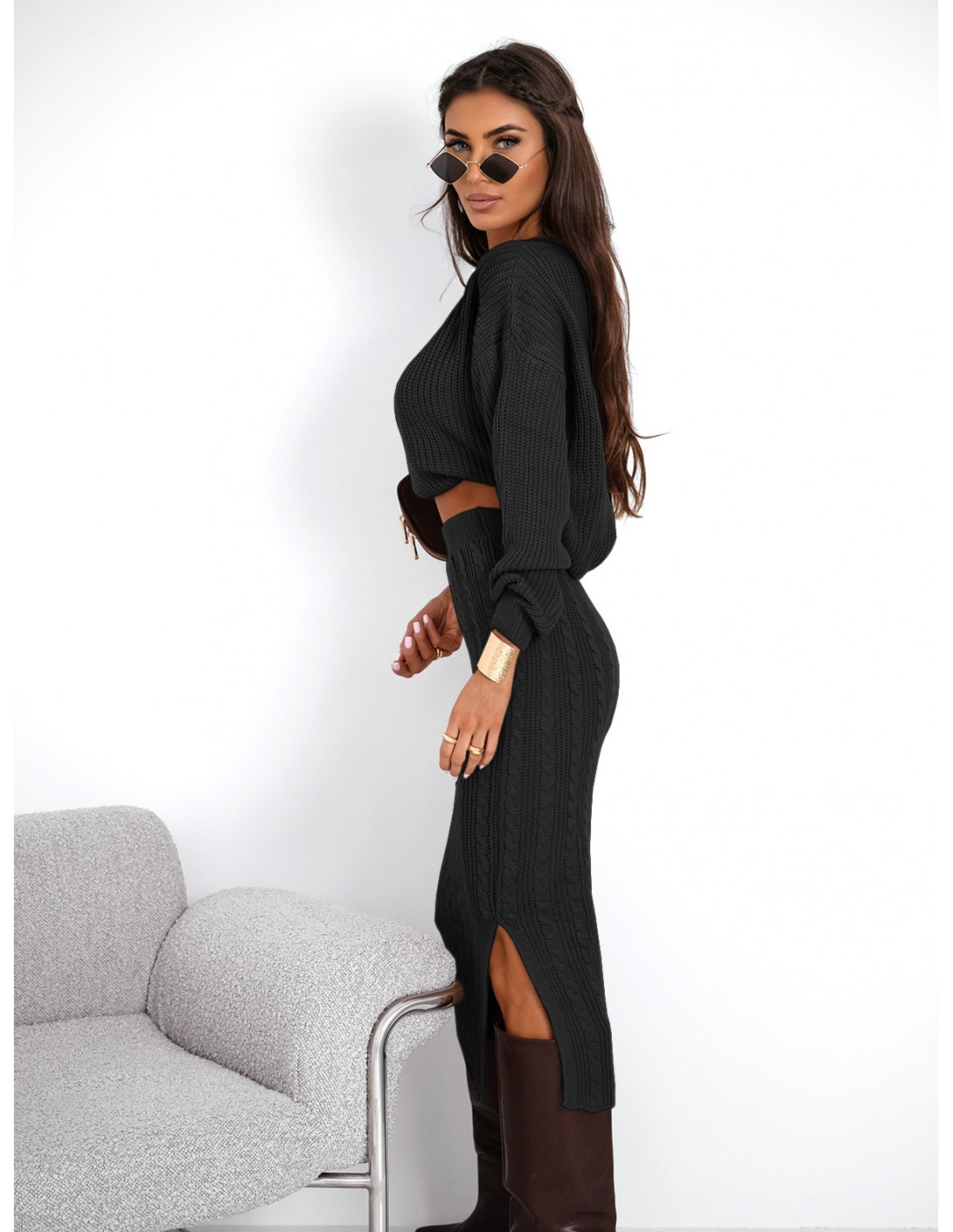 Komplet dzianinowy ze spódnicą XANTI - czarny