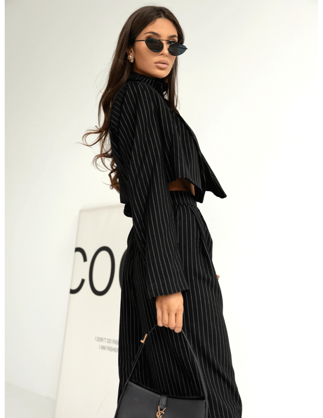 Garnitur w paski z szerokimi spodniami MORGANA - czarny