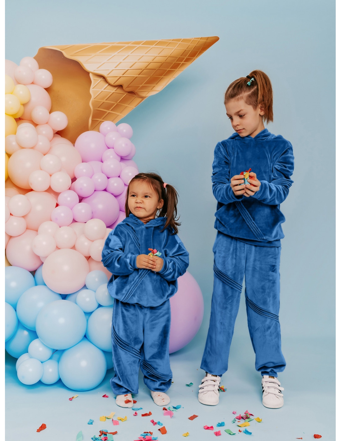 Welurowy dres dziecięcy WINKI - niebieski