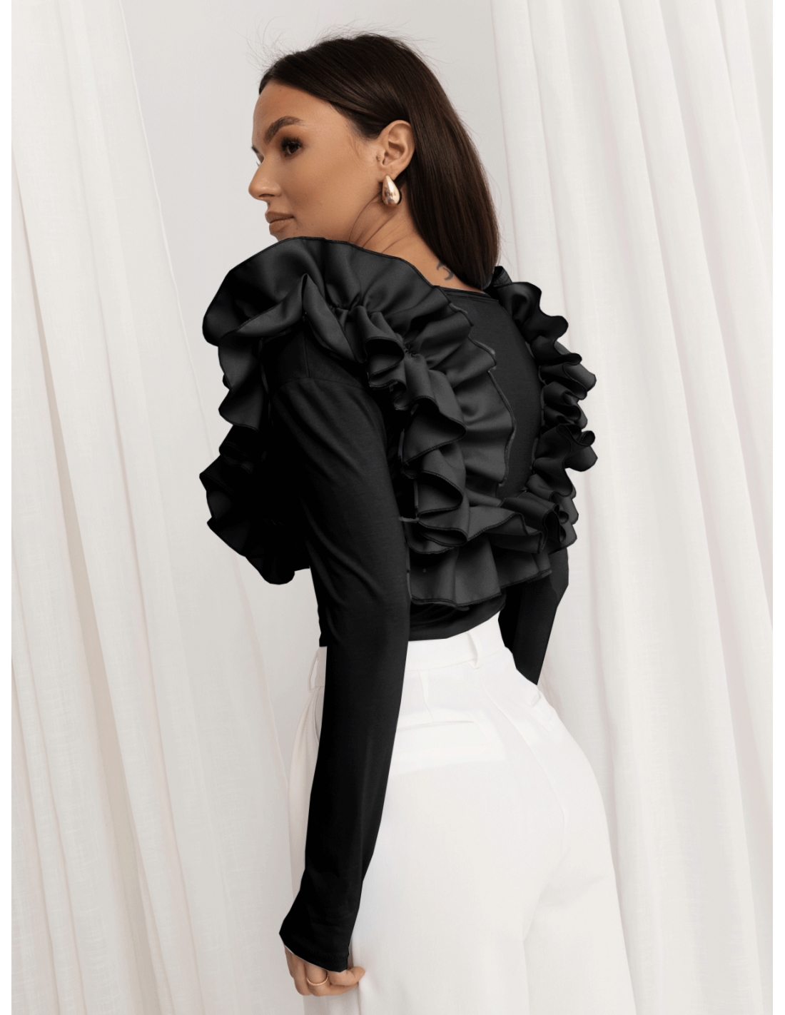 Wiskozowa bluzka z falbanami ORNELLA - czarna