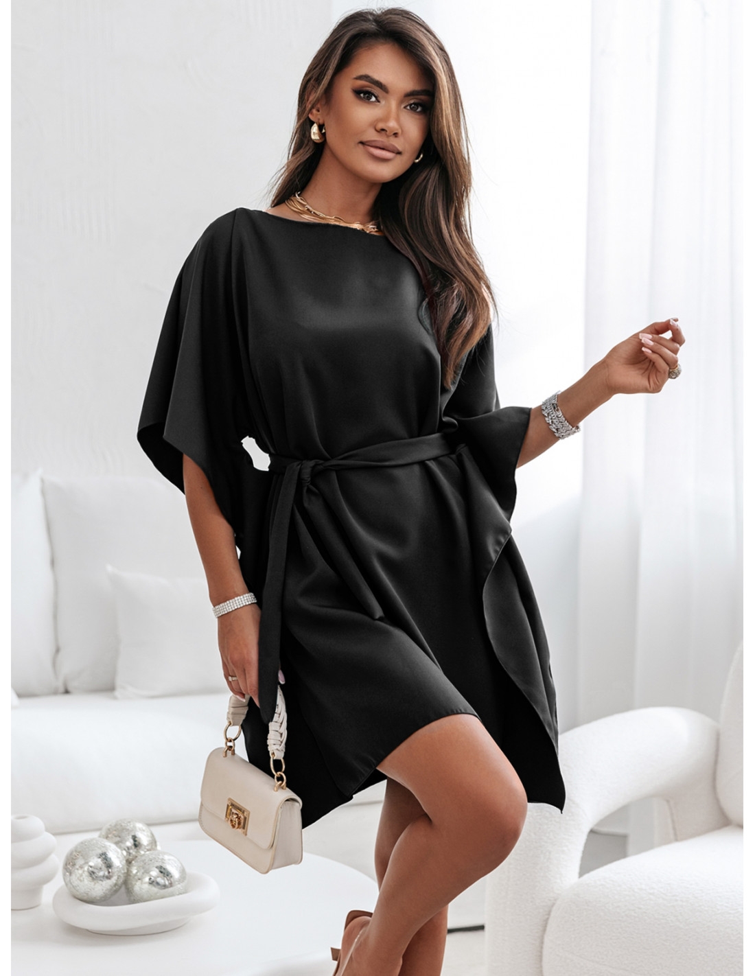 Kobieca sukienka nietoperz CANDICE - czarna