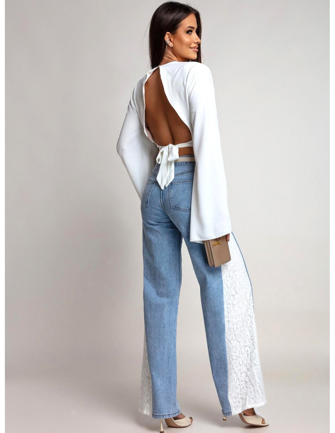 Stylowa bluzka z odkrytymi plecami LANILA - biała