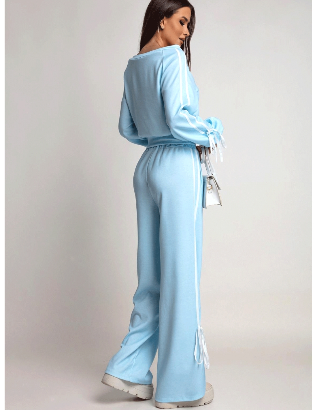 Komplet dresowy z szerokimi spodniami SHYLA - błękitny