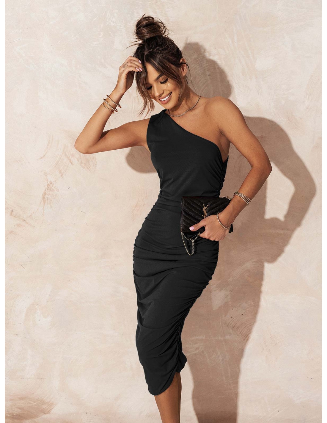 Dopasowana sukienka na jedno ramię DAYA - czarna