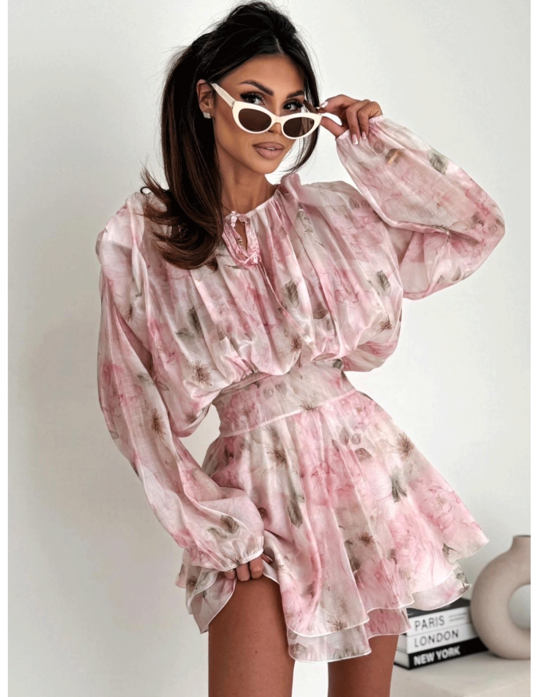 Rozkloszowana sukienka mini z wiskozy w print KANA - wzór 1