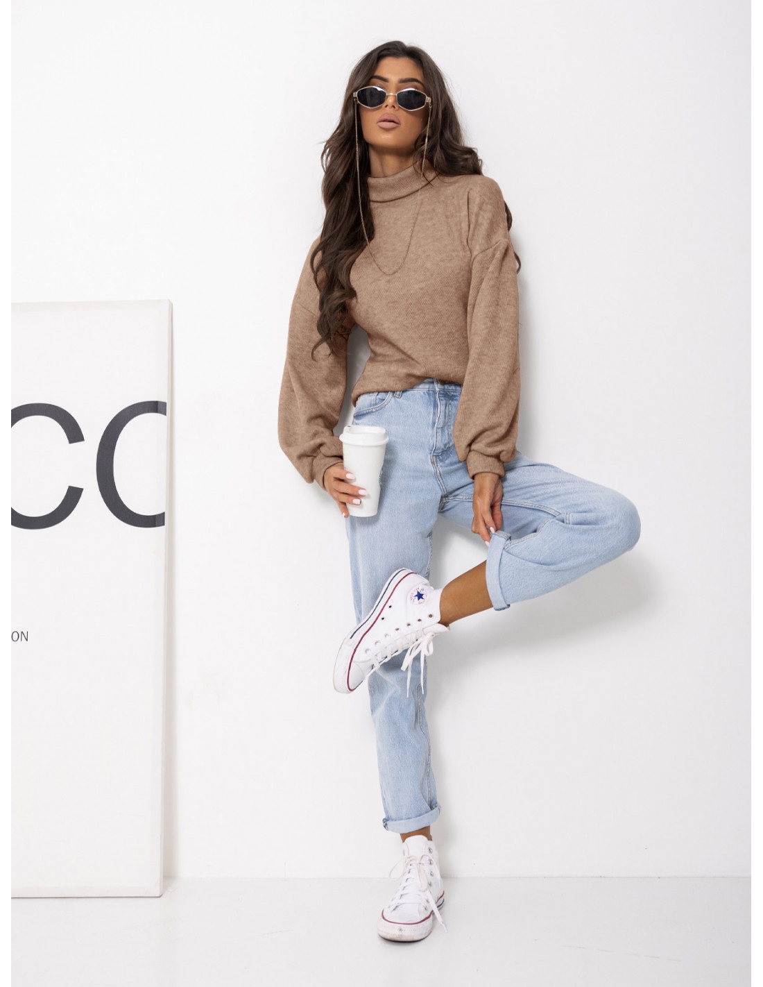 Dzianinowy sweter z golfem ZENARA - cappuccino