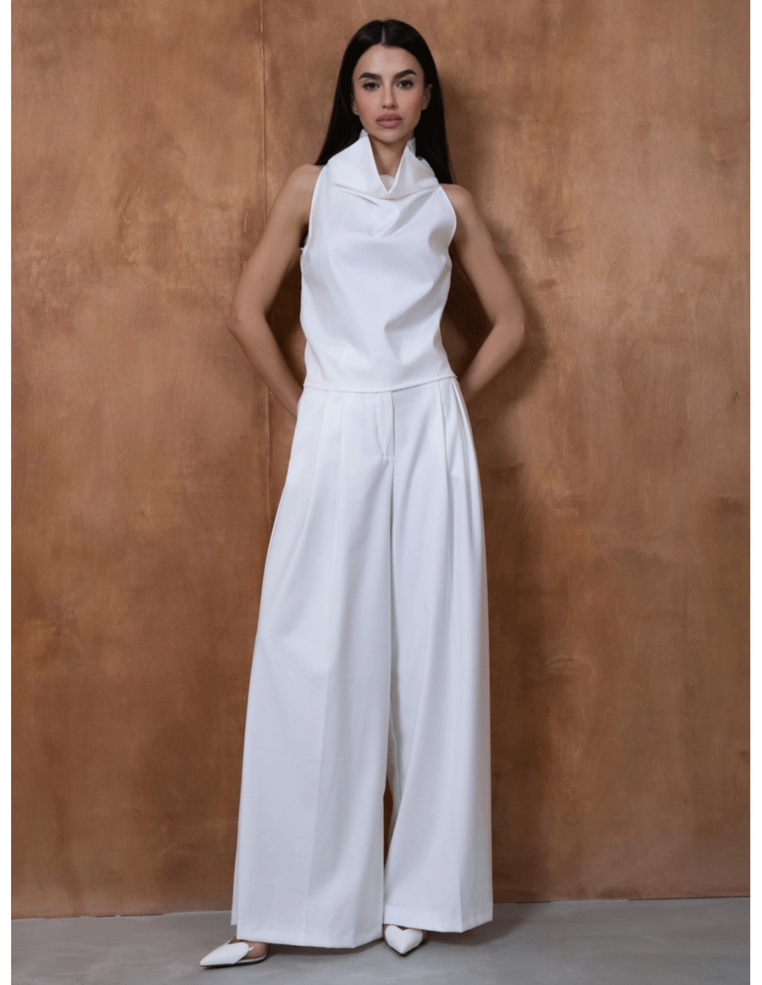 Elegancki komplet z szerokimi spodniami SUZANE - biały